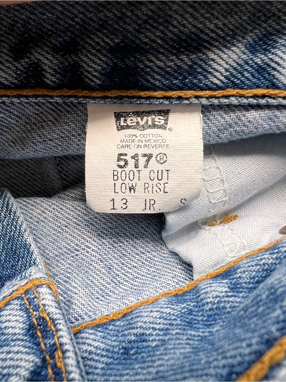 Levi's 517s Light Blue Bootcut Jeans - Picture 3 of 8